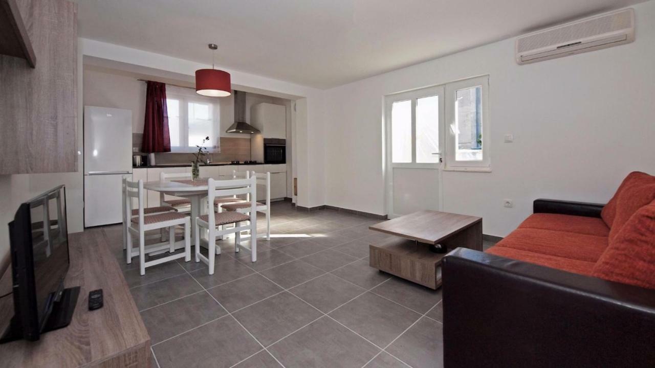 Apartments Mare Водице Экстерьер фото